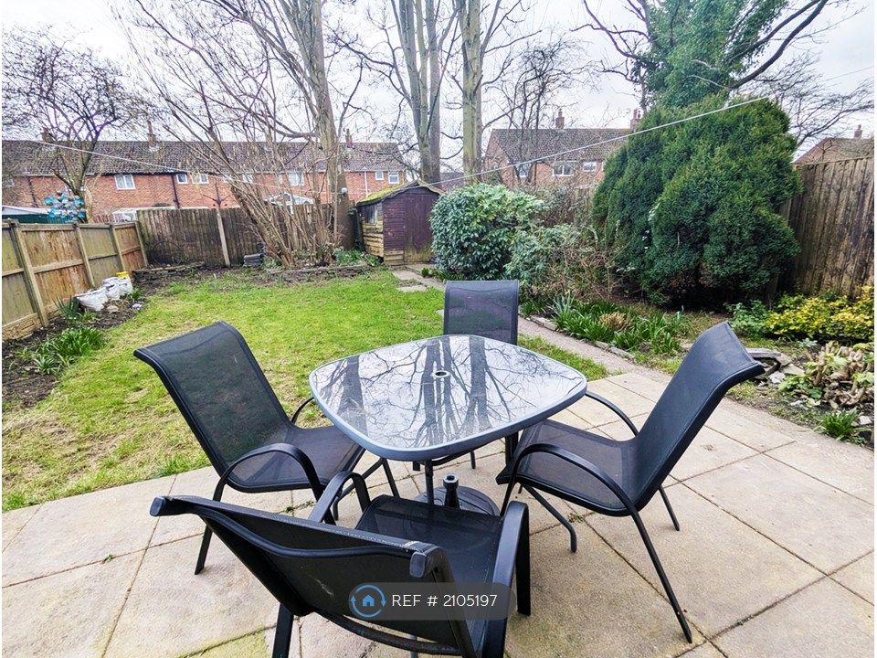 Property photo 2 of 9 Terrace