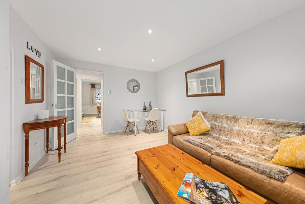 Property photo 3 of 9 094A9477