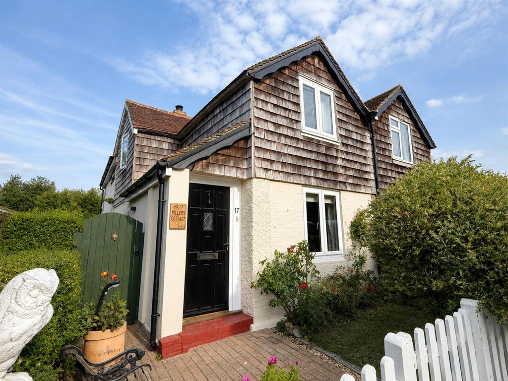 Property photo 1 of 29