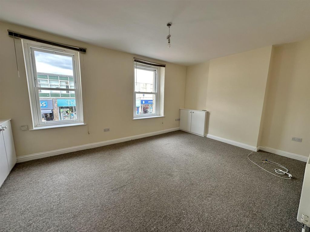 Property photo 2 of 8 Living Room.Jpg