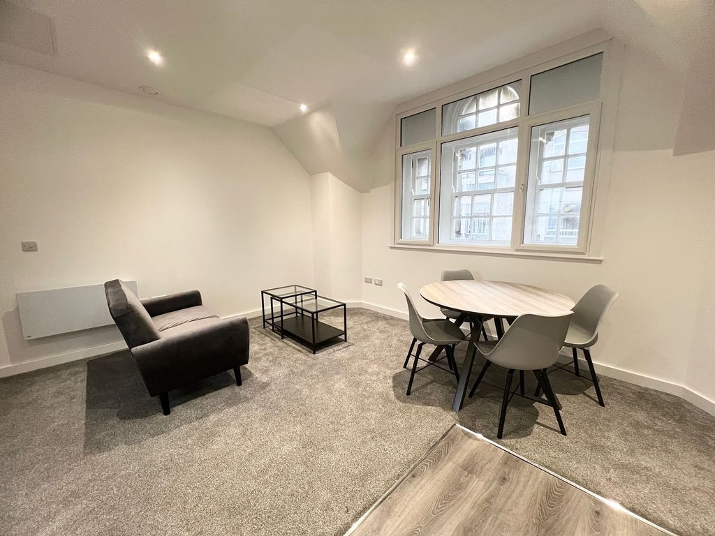Property photo 3 of 7