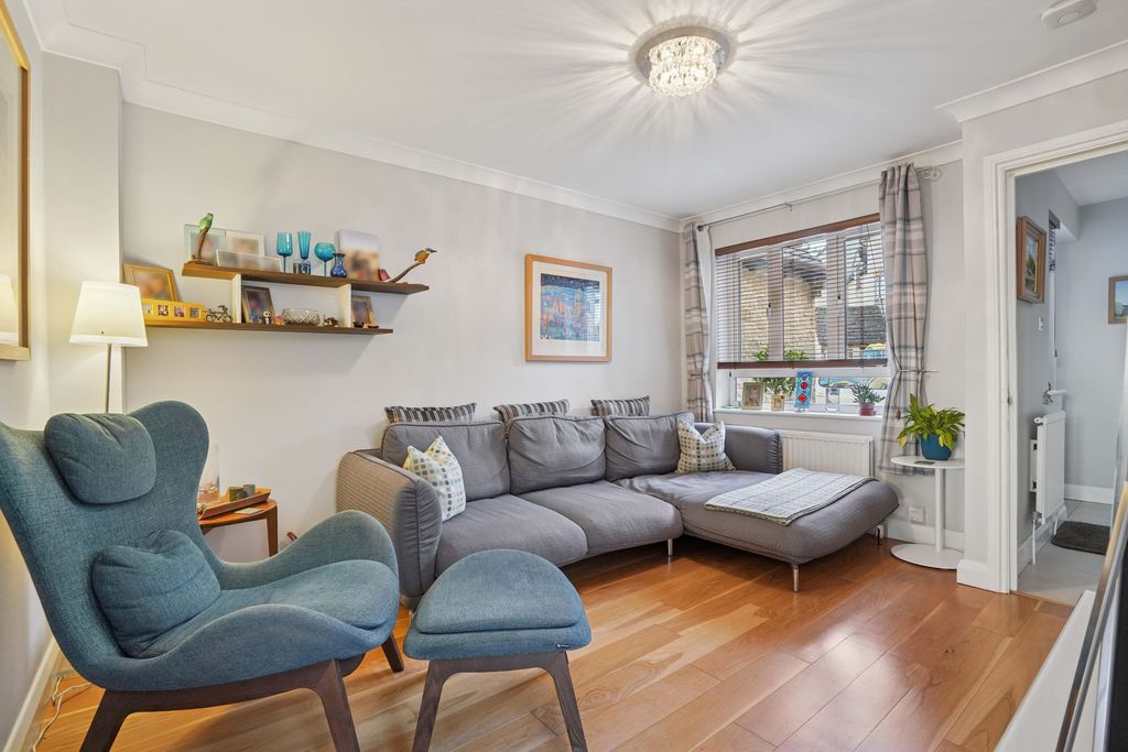 Property photo 2 of 17 Reception Room