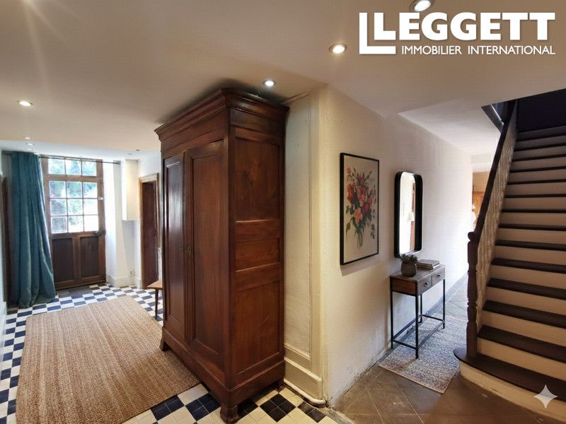 Property photo 3 of 10