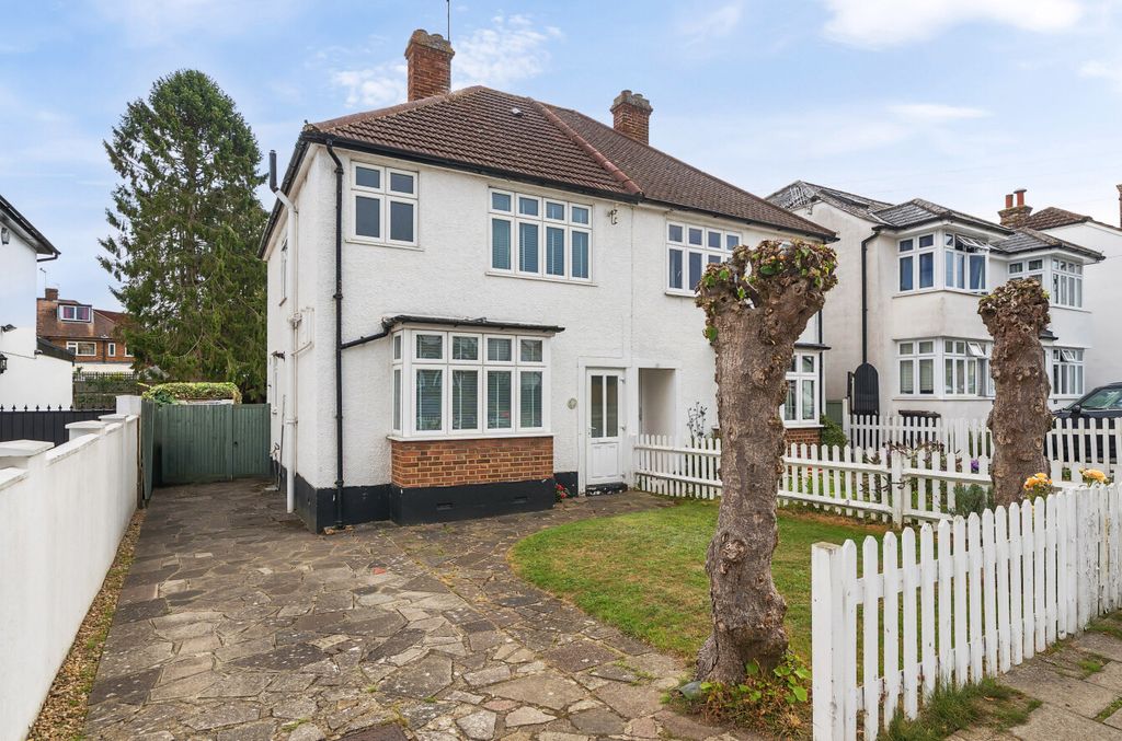 Property photo 1 of 16 1336653-1-689Cb58...