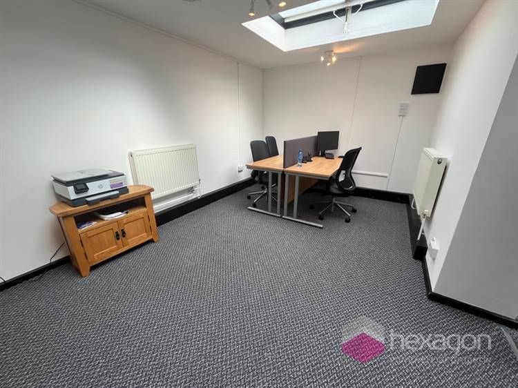 Property photo 2 of 8