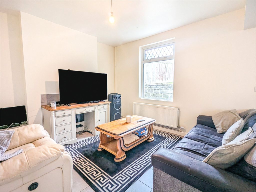 Property photo 2 of 13 Picture No. 04