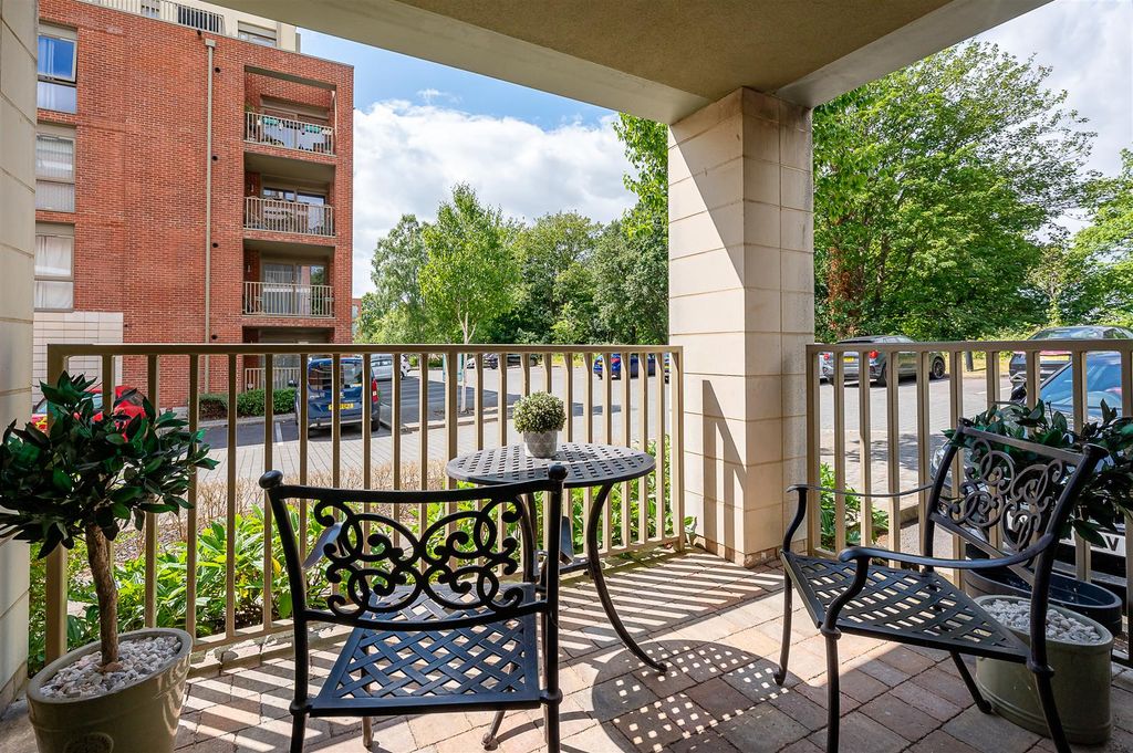 Property photo 1 of 16 Balcony
