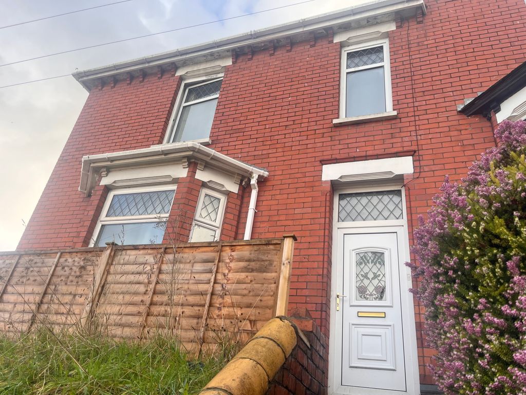 Property photo 1 of 9 Exterior 1