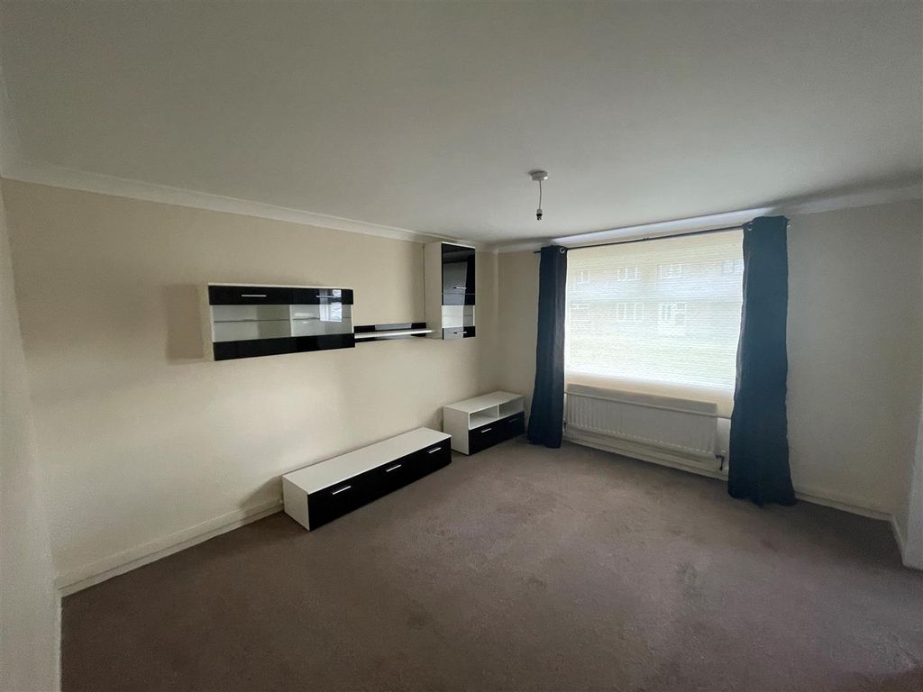 Property photo 2 of 6 New Lounge.Jpg
