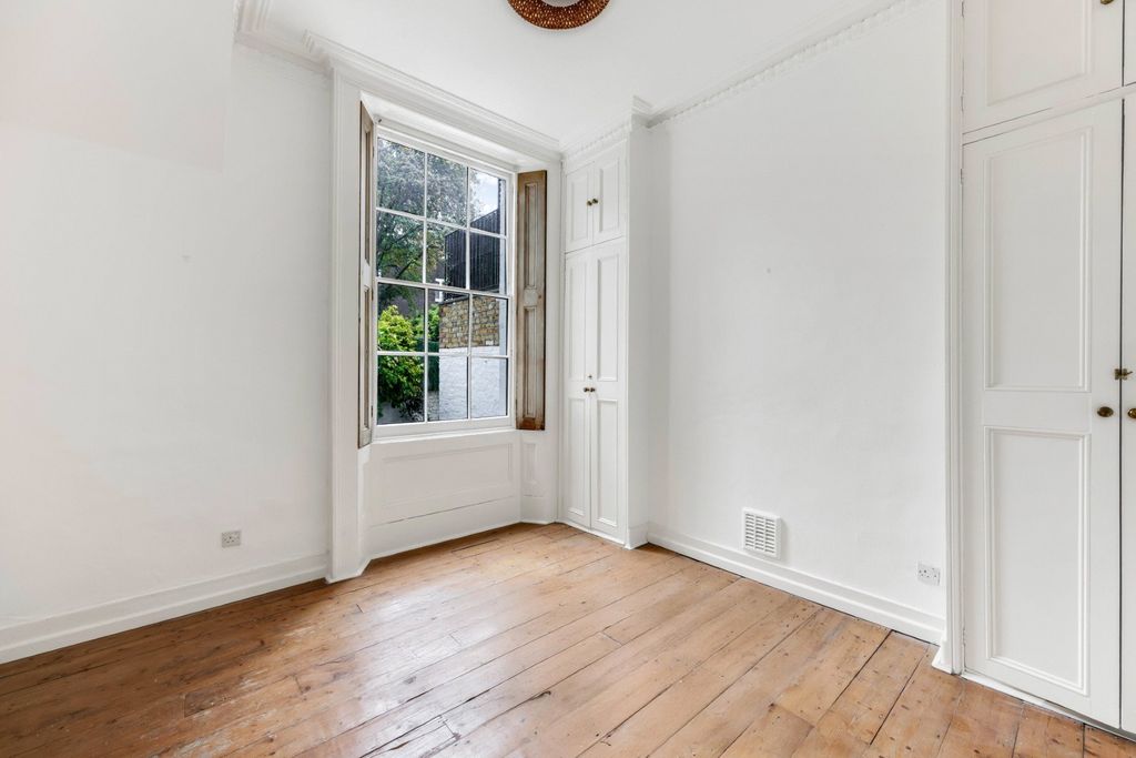 Property photo 2 of 11 Picture No. 05