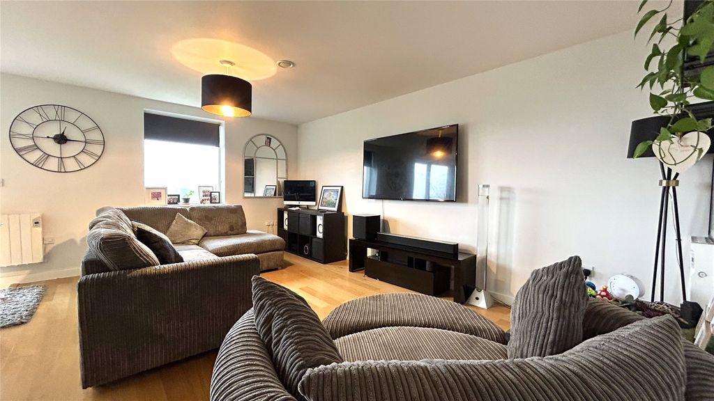 Property photo 3 of 8 Picture No. 07