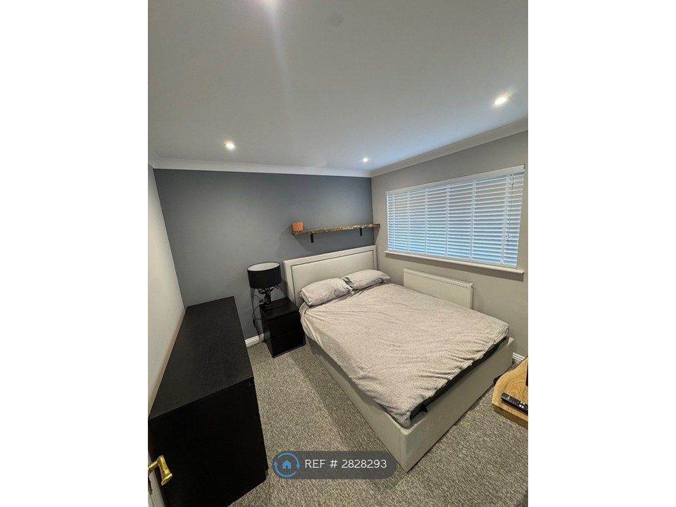 Property photo 1 of 3