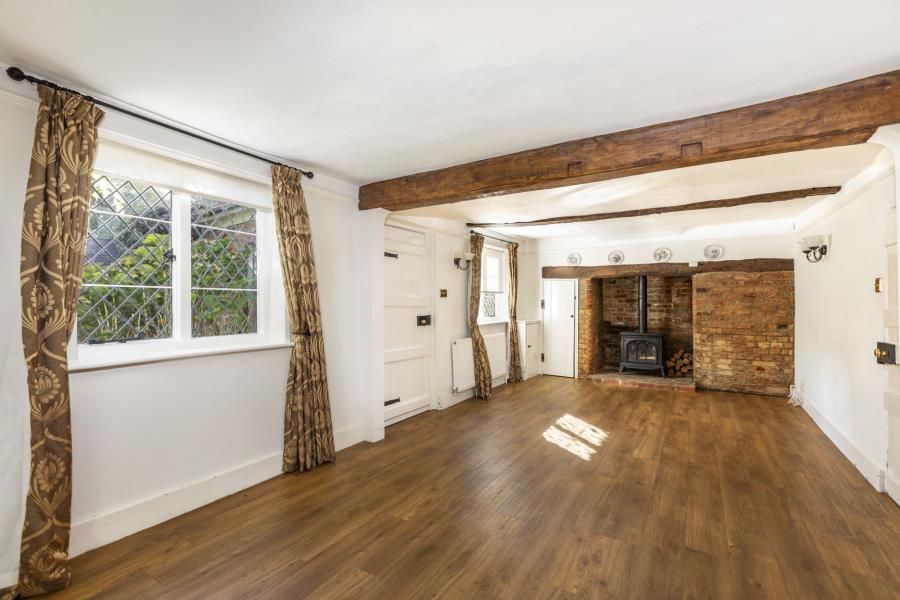 Property photo 3 of 23