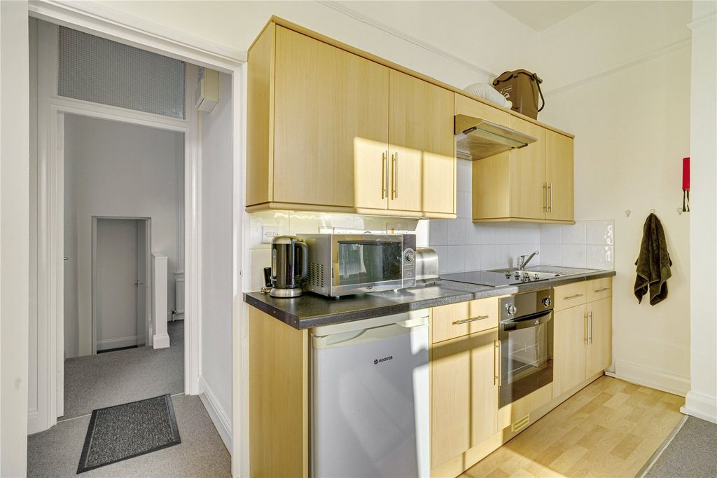 Property photo 3 of 6 Picture No. 09