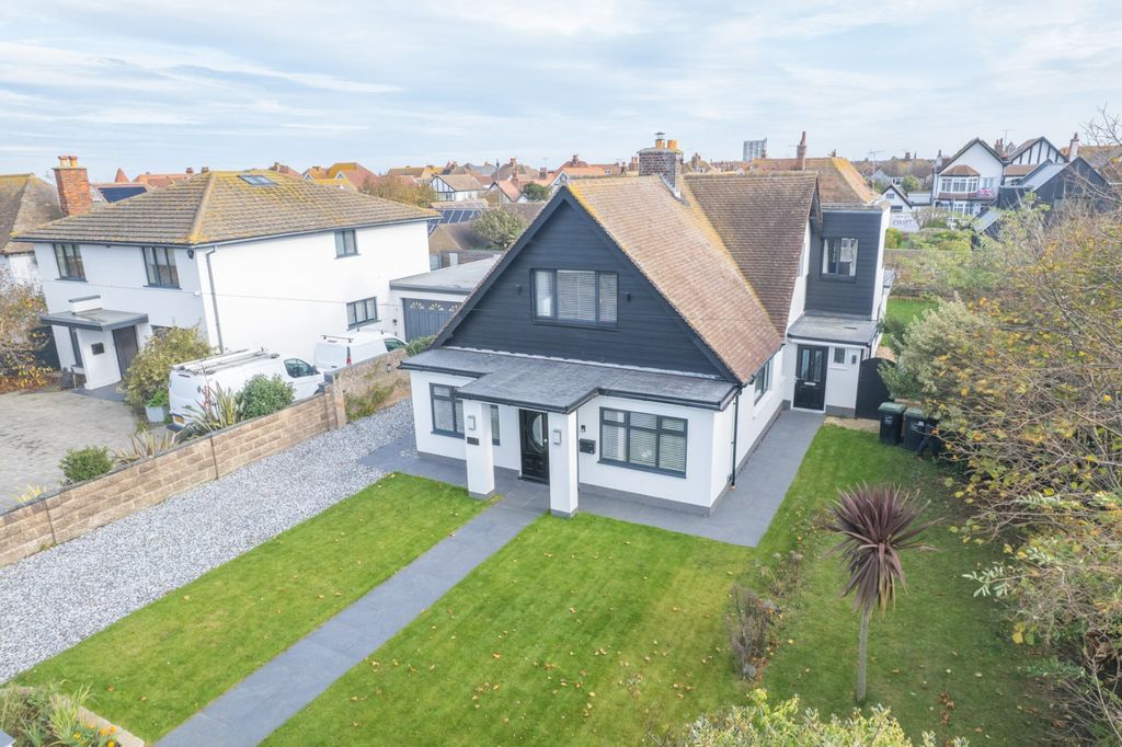 Property photo 2 of 48 Picture 2