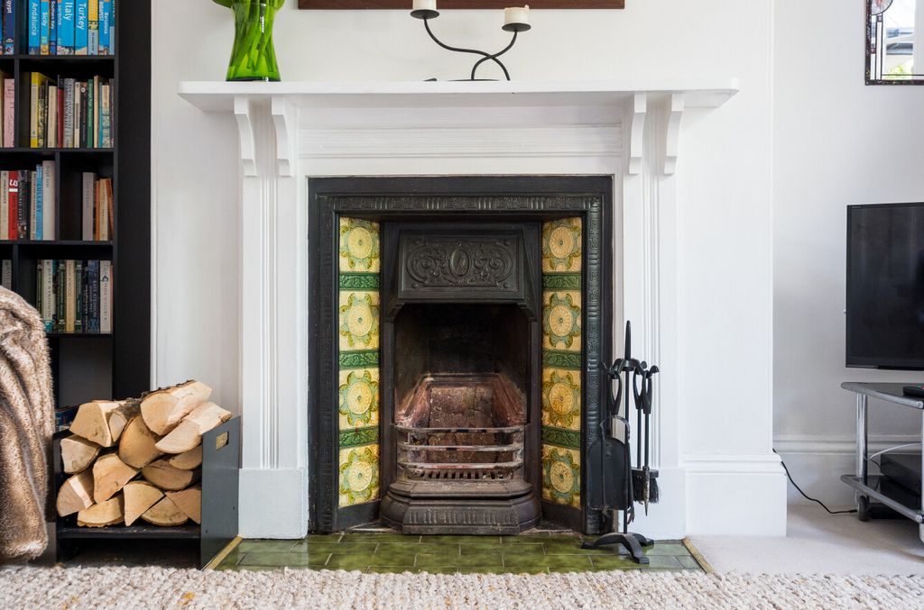 Property photo 1 of 14 Fireplace