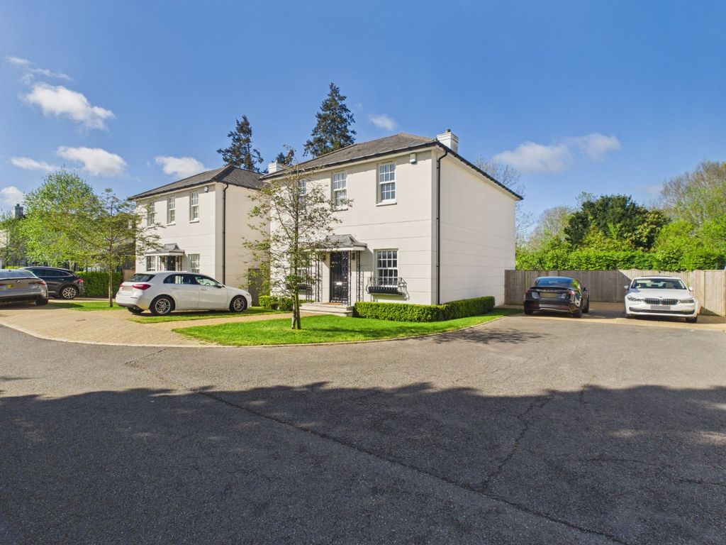 Property photo 1 of 18 Front