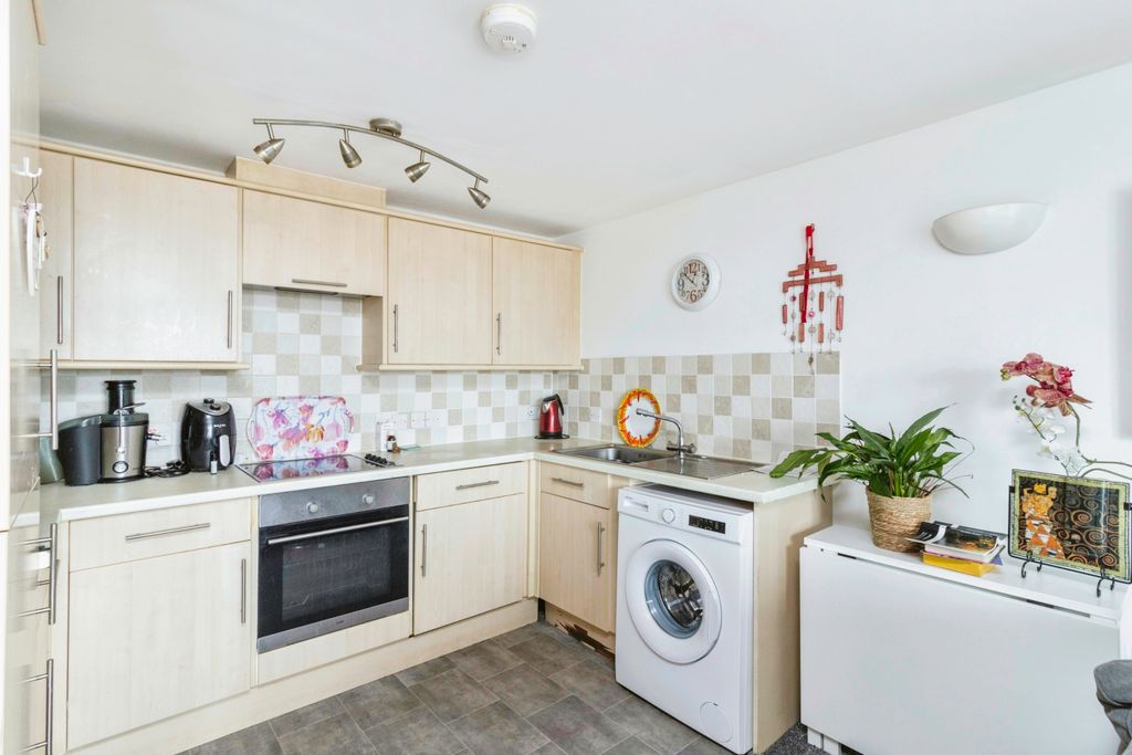 Property photo 3 of 17 Photography