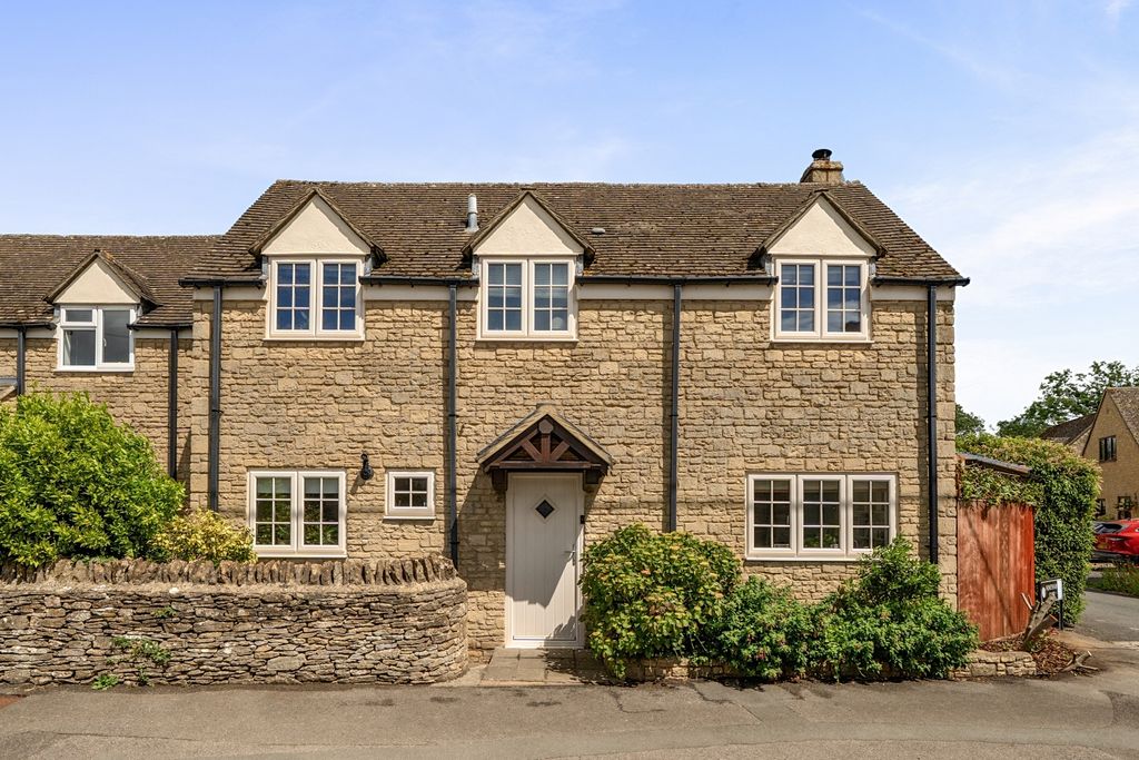 Property photo 1 of 26 1469082-1-6A217Dee20173