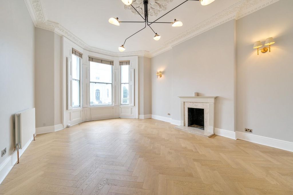 Property photo 2 of 5 Picture 2