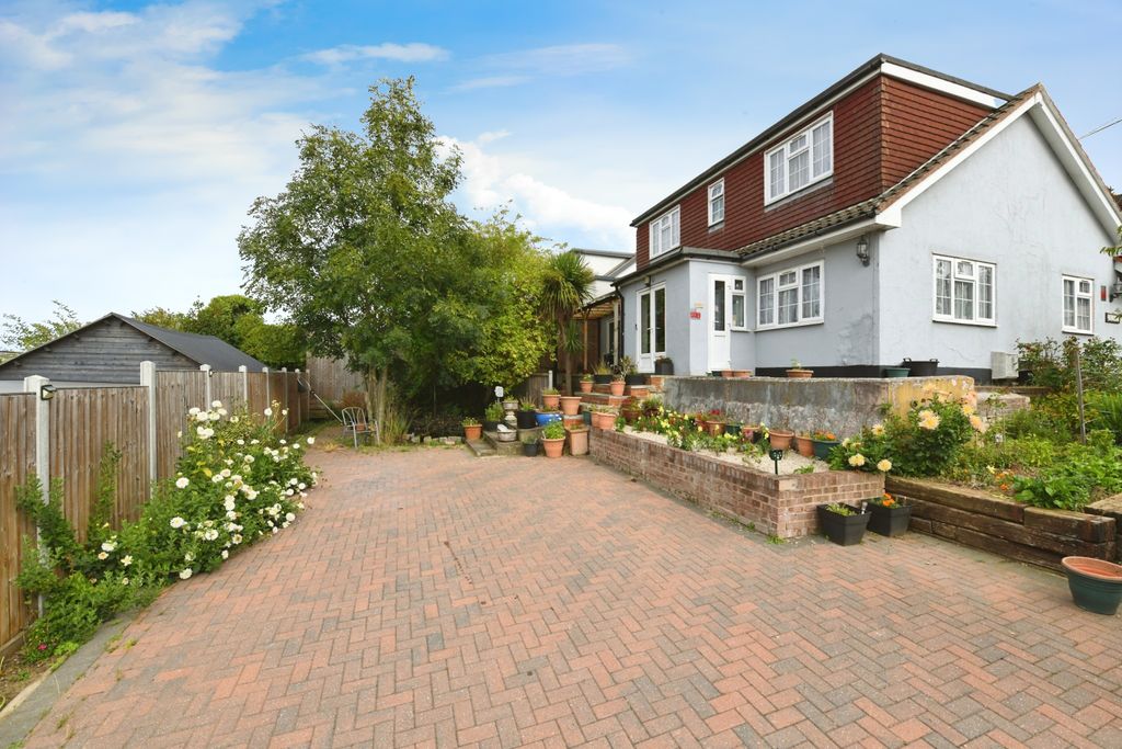 Property photo 1 of 14 Photography