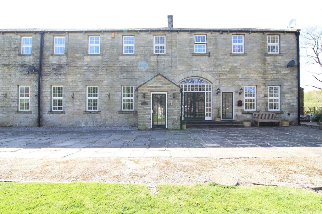 Property photo 1 of 12 0 General