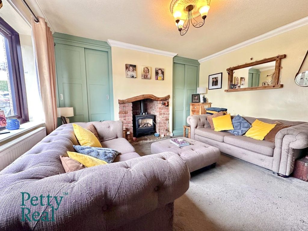 Property photo 2 of 13 7Df6E0A7-214F-479D-B19E-4C9Ffd20A972.Jpeg