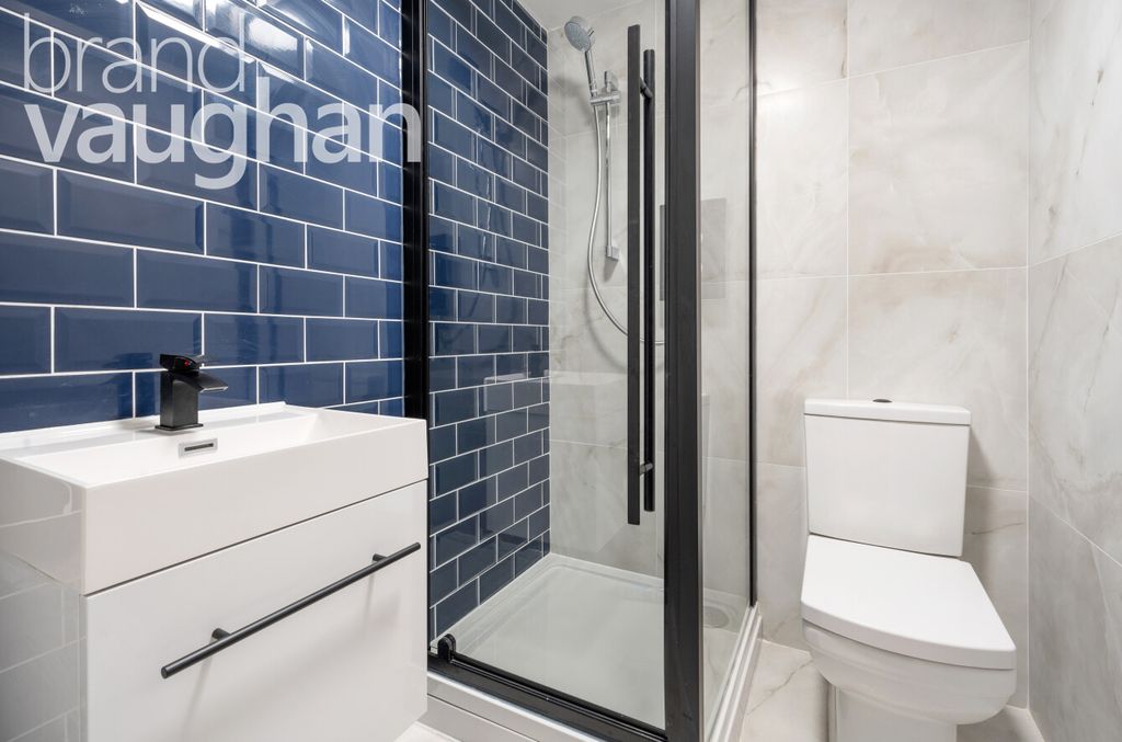 Property photo 2 of 7 Shower Room