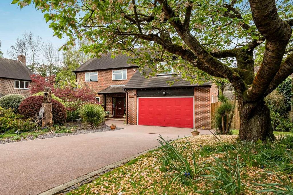 Property photo 1 of 34 Image