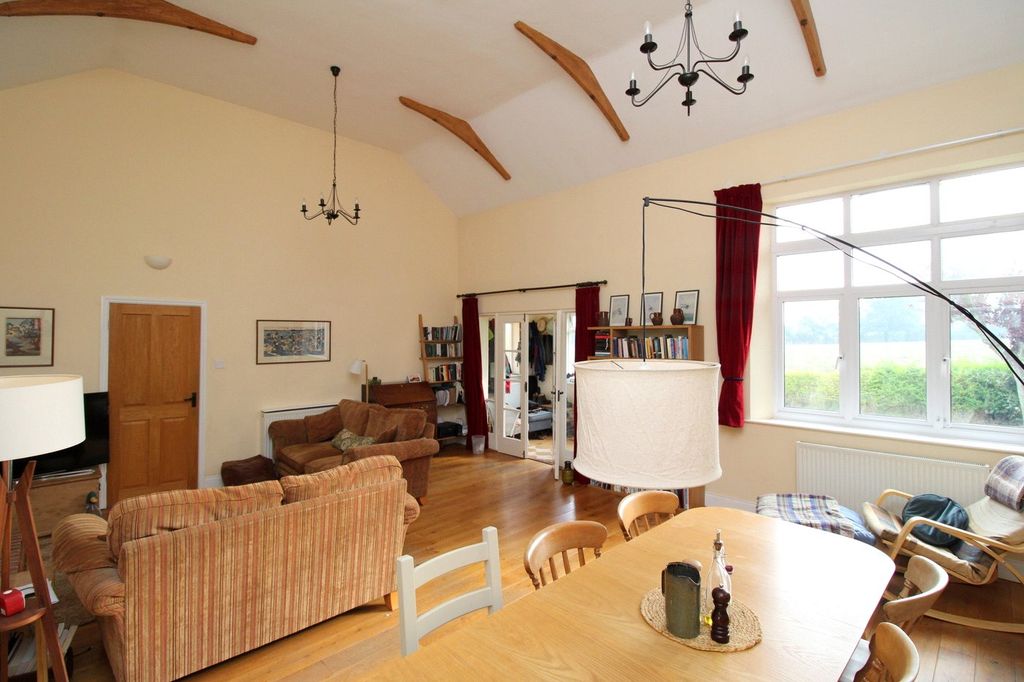 Property photo 3 of 16 3 - Image