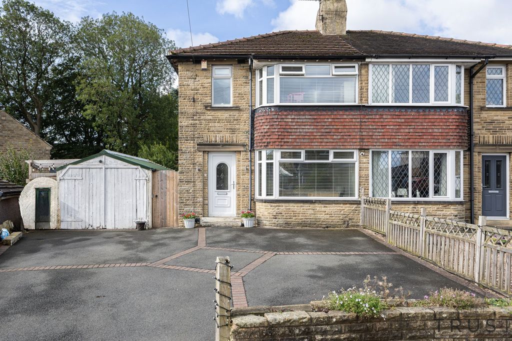 Property photo 1 of 35