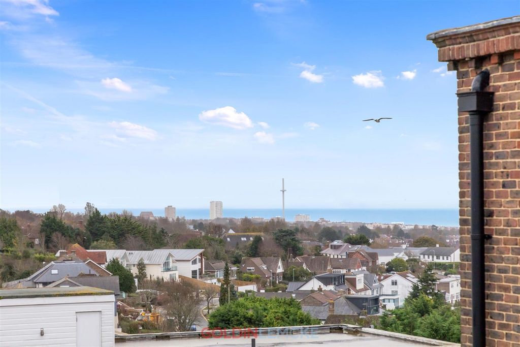 Property photo 3 of 12 Living/Dining Room