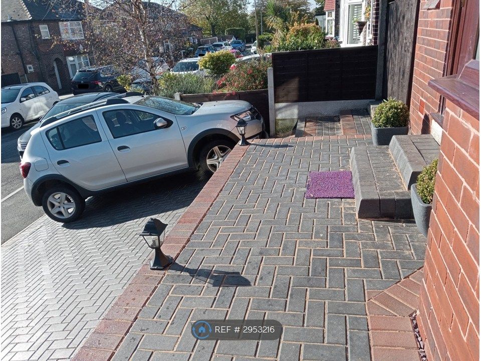 Property photo 1 of 14 Drive 1