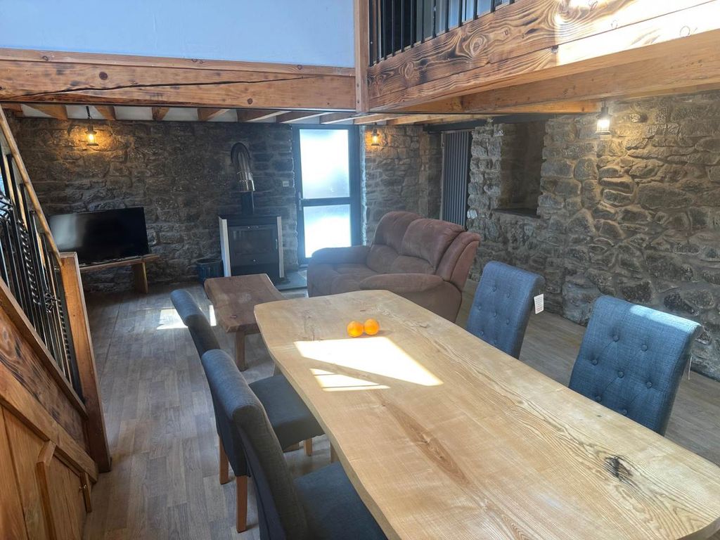Property photo 3 of 9 Img_2501