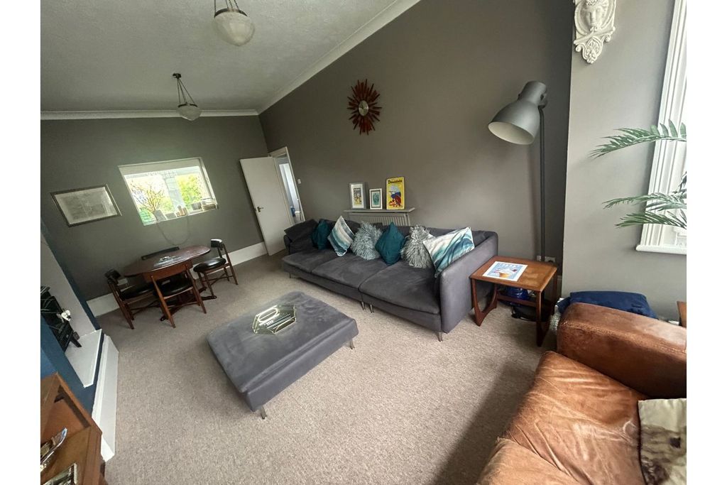 Property photo 2 of 2 Living Room