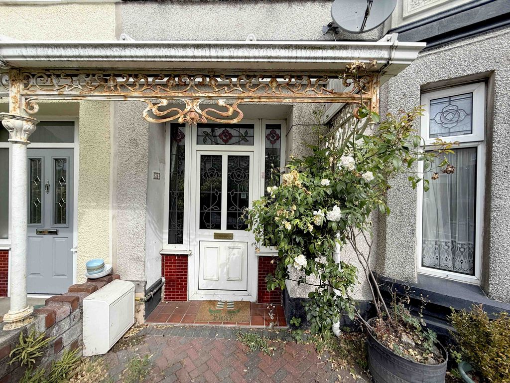 Property photo 2 of 15 Gallery