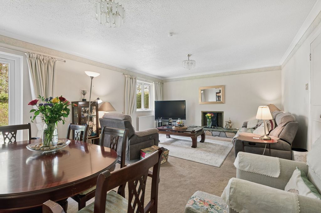 Property photo 2 of 39 Lounge/ Diner