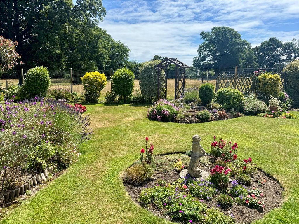 Property photo 3 of 14 Picture No. 02