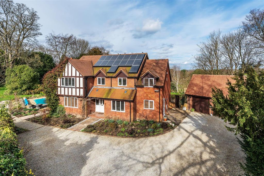 Property photo 1 of 25 12-Hurst-Close-Exteriors-8.Jpg