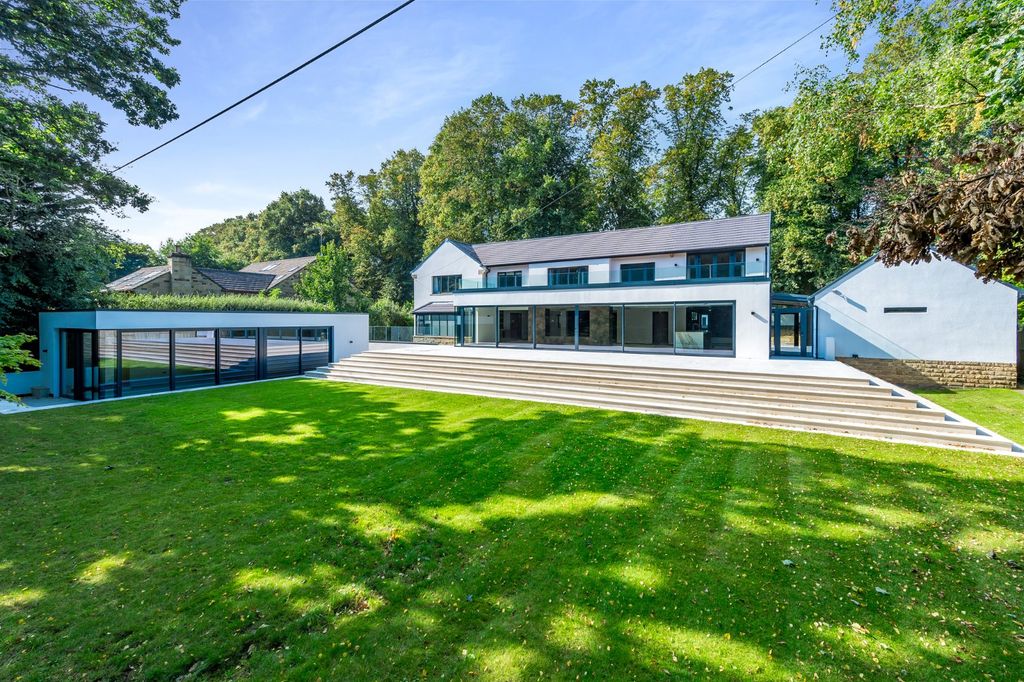 Property photo 2 of 35 Picture No. 57