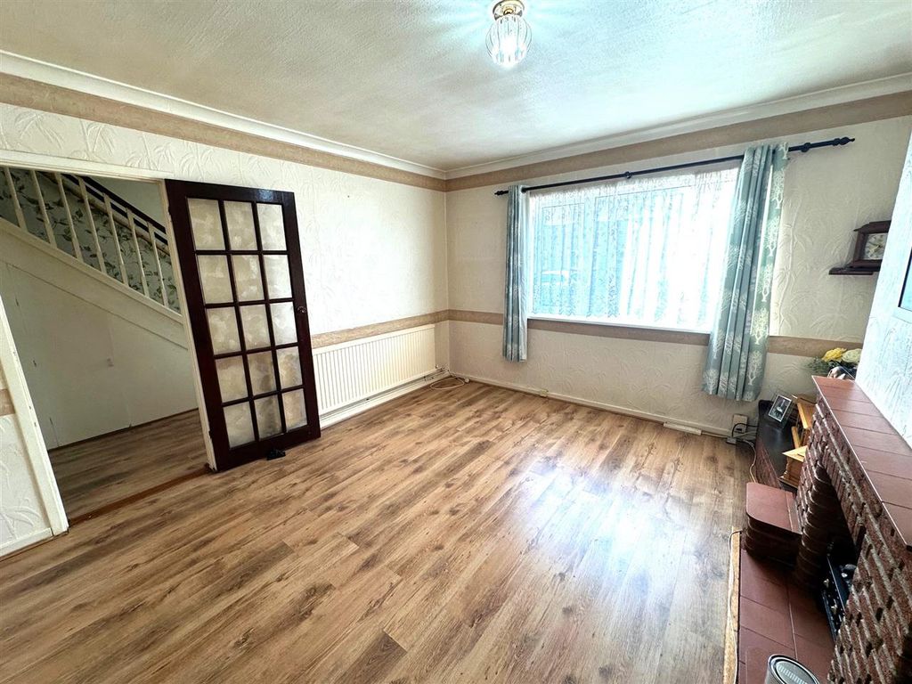 Property photo 3 of 20