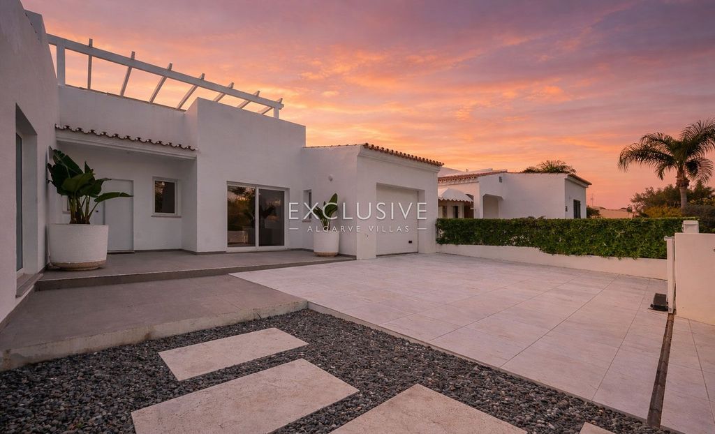 Property photo 2 of 35