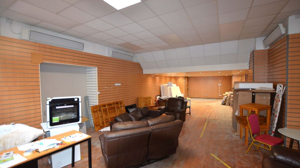 Property photo 3 of 5 13-Lochrin-Place-Edinburgh-Class-3-Restaurant-05