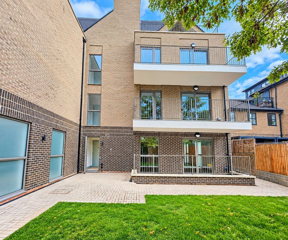 Property photo 1 of 11
