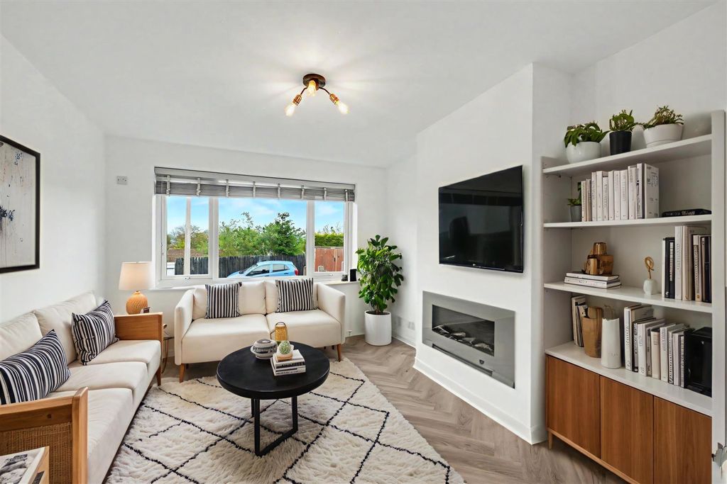 Property photo 2 of 18 Vf_5.Jpeg