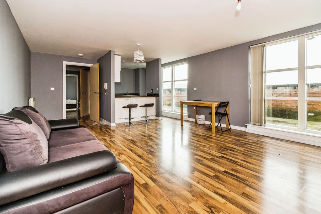 Property photo 1 of 13 Photography