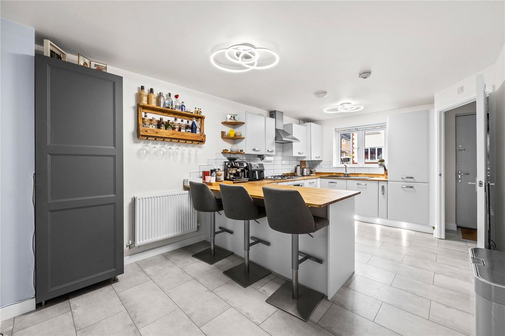 Property photo 3 of 19 Picture No. 06