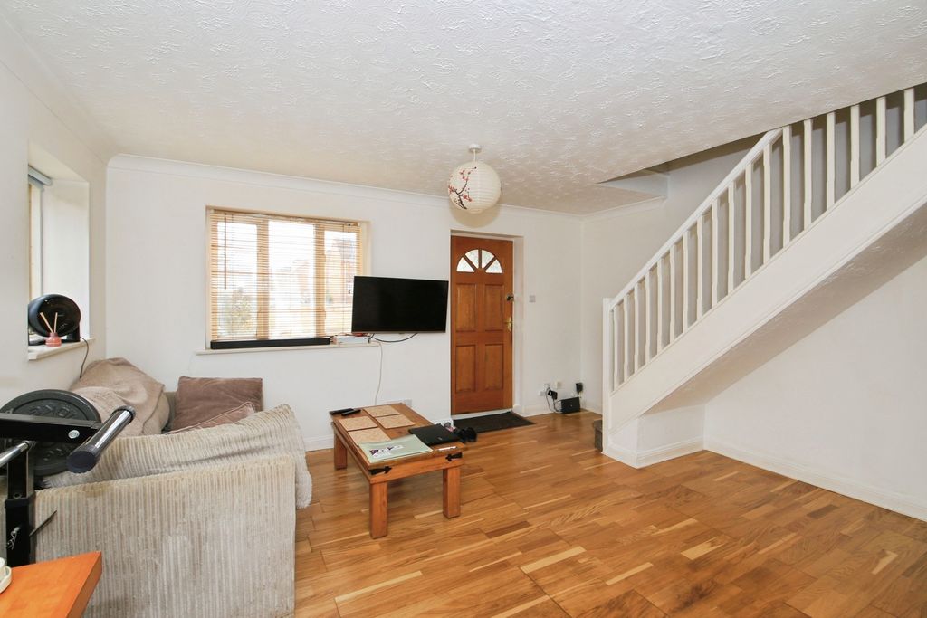 Property photo 3 of 7 Pbox-Img.Jpg
