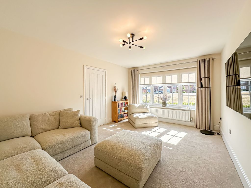 Property photo 3 of 26