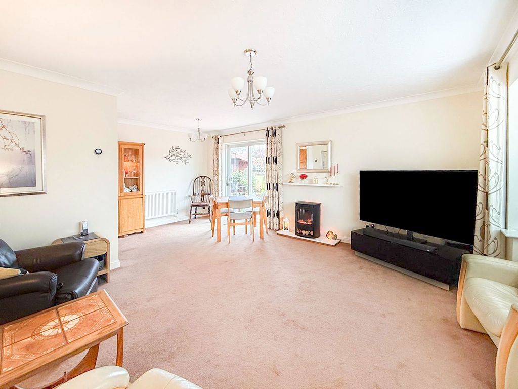 Property photo 3 of 20